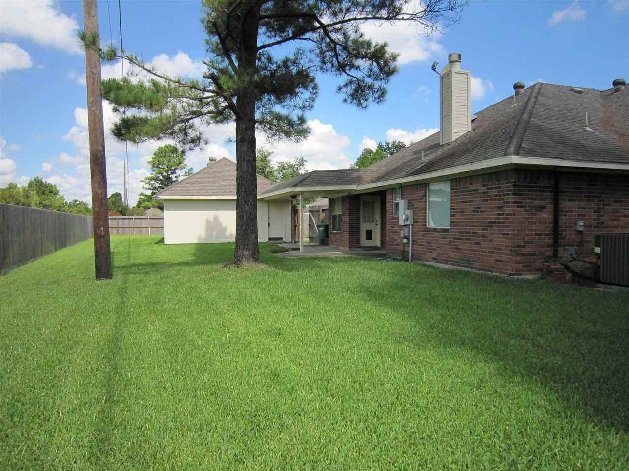 8603 Upshur Ln - Photo 6 of 22