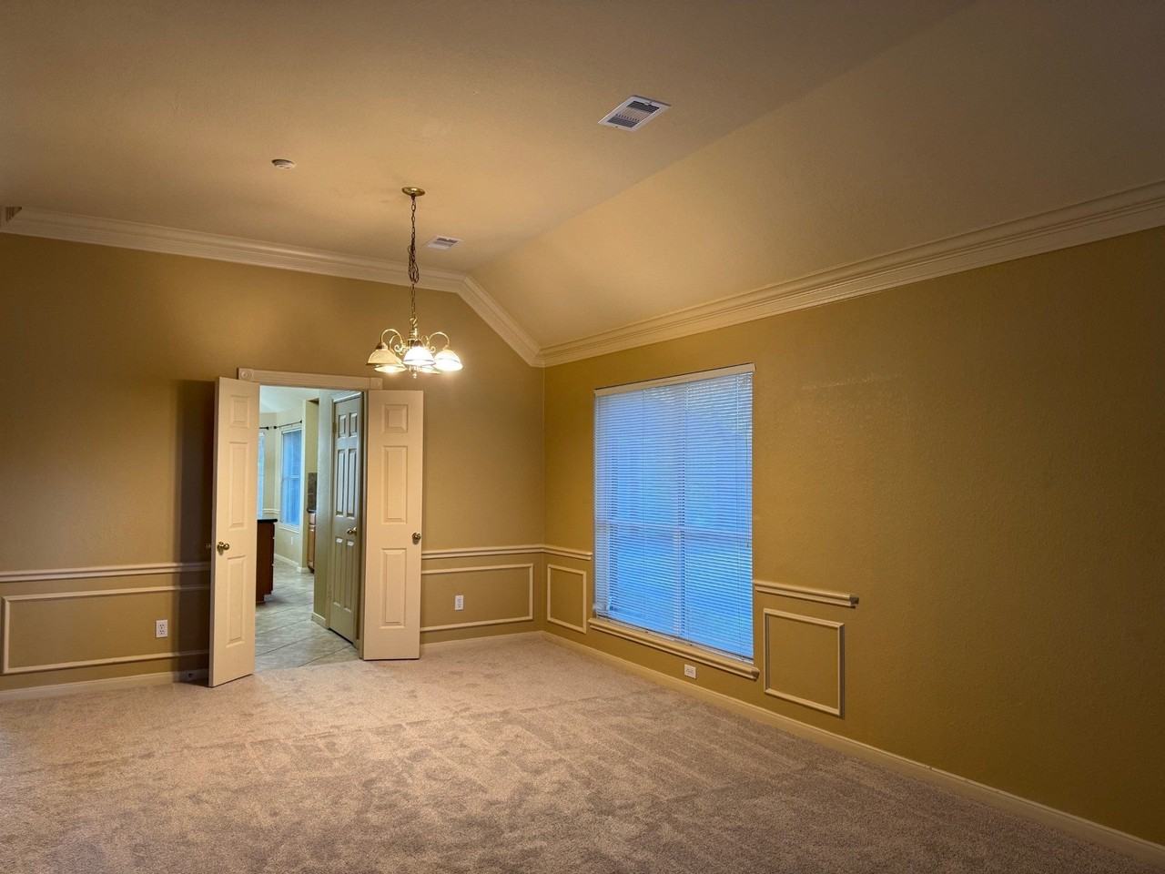 8603 Upshur Ln - Photo 7 of 22