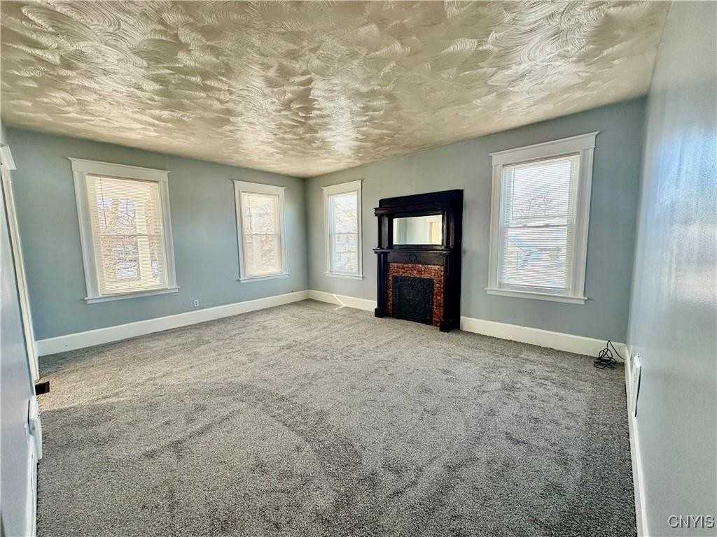 733 Blandina St - Photo 3 of 12