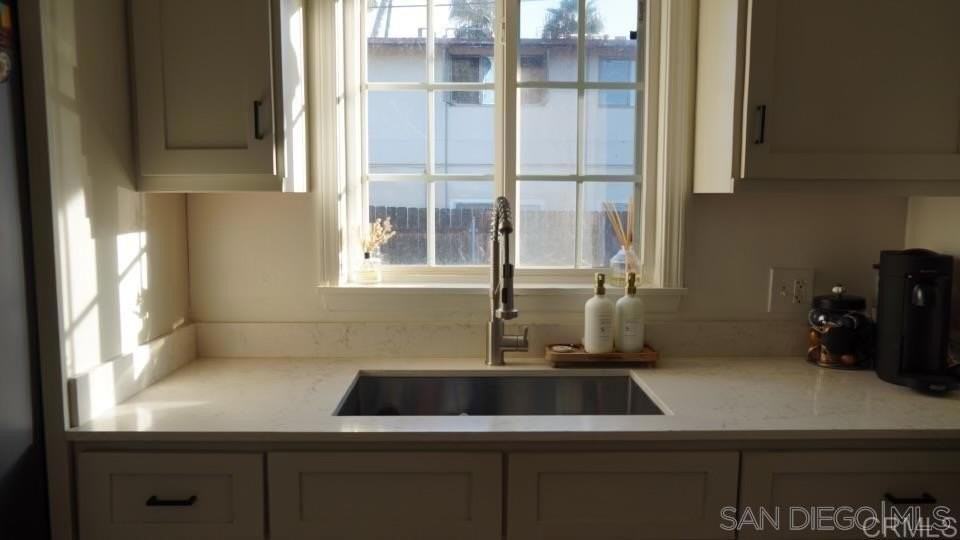 478 F St - Photo 3 of 8