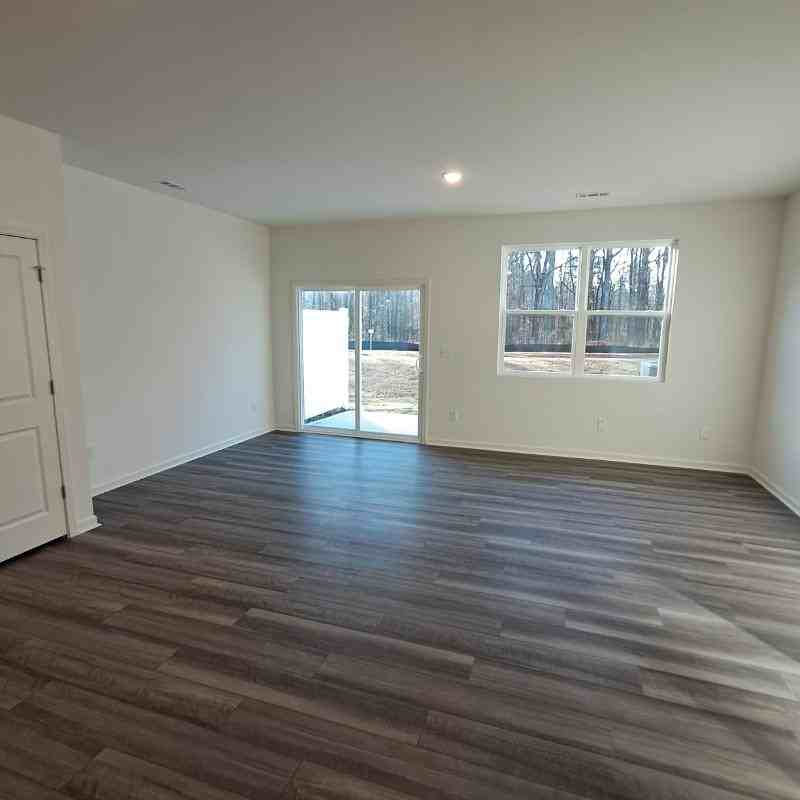 2102 Trailside Dr - Photo 4 of 14