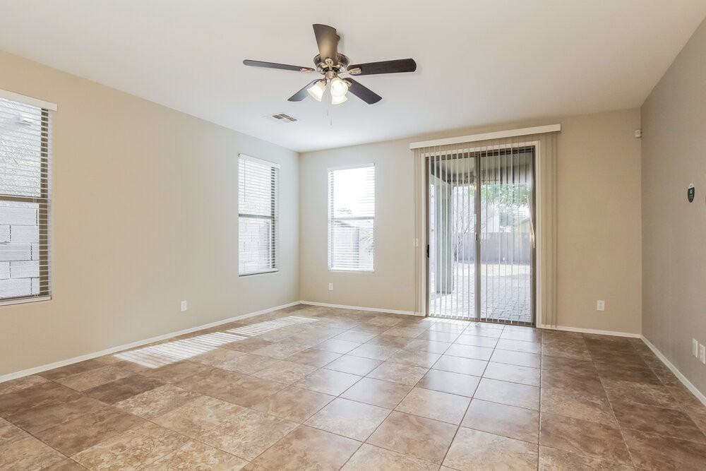 11823 W Villa Hermosa Ln - Photo 3 of 16