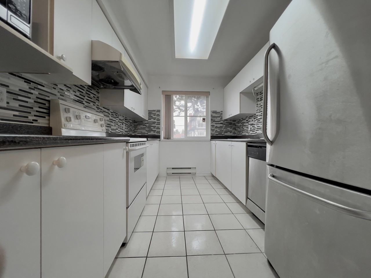 6930 Balmoral Street - Photo 3 of 22