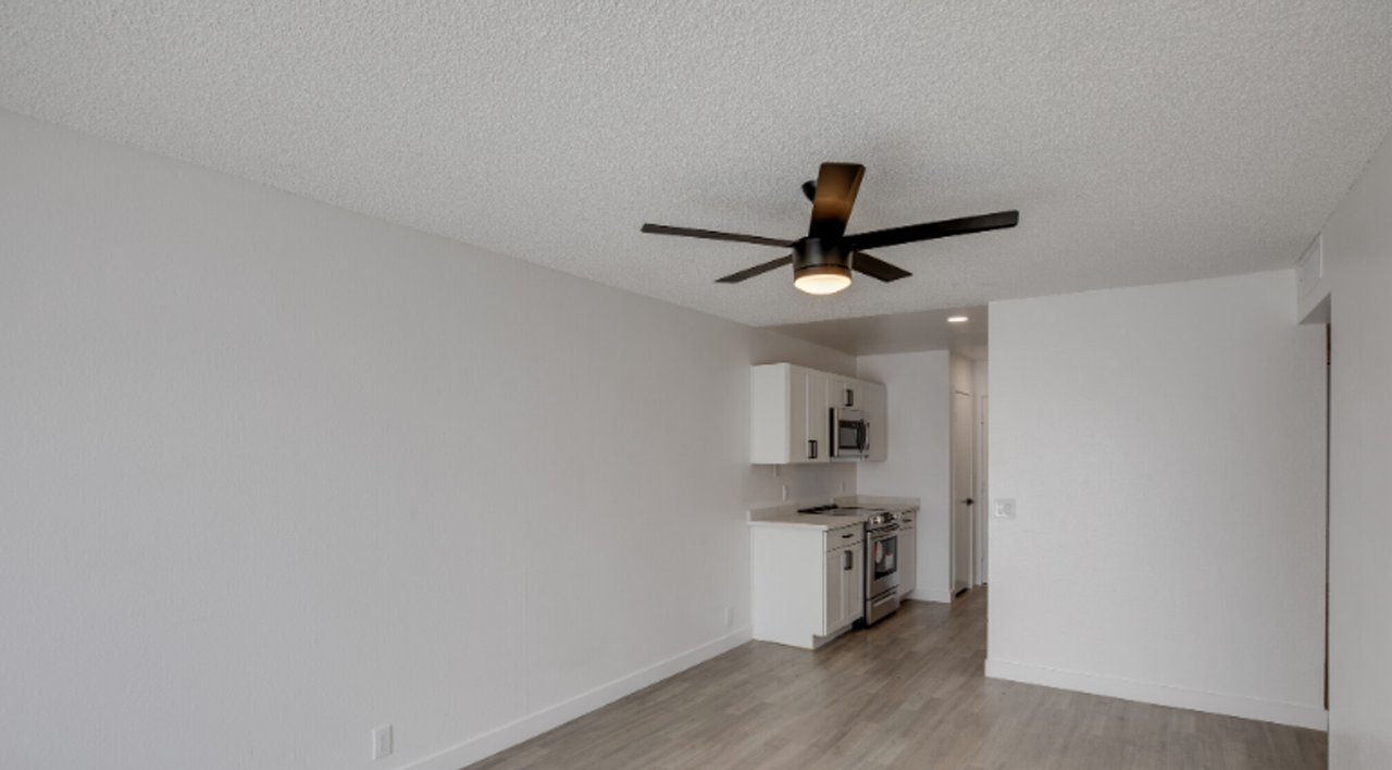 Urbana Union Hills Apartments - Photo 4 of 31