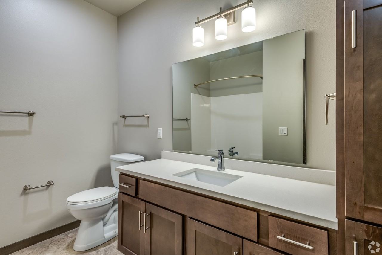 ELEMENT Apartments III - 798 - Photo 3 of 12