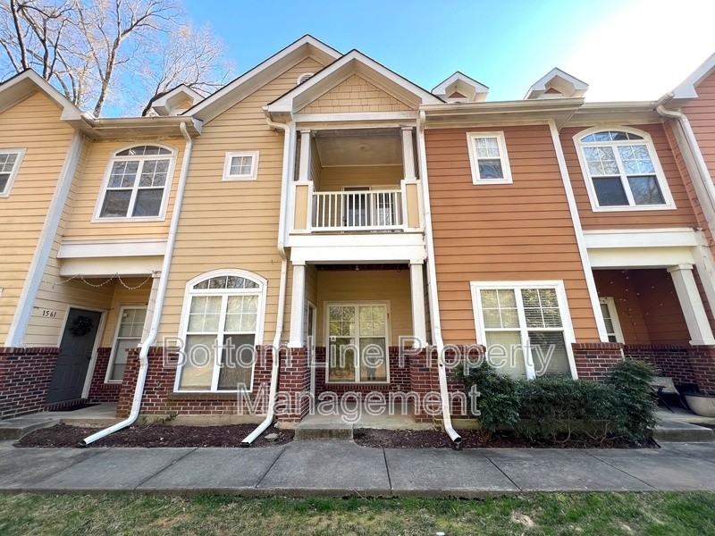 1559 Pecan Ave - Photo 2 of 23