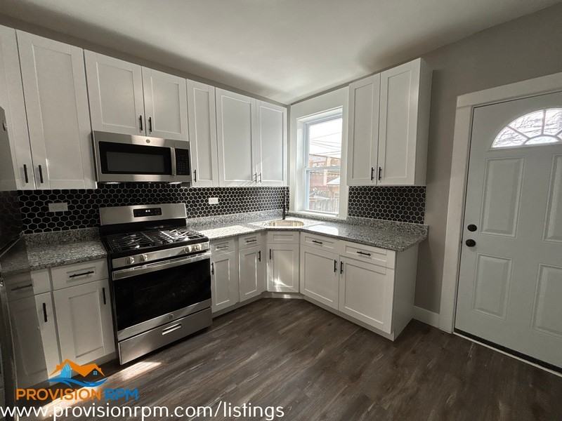 6759 Woodley Rd - Photo 3 of 24