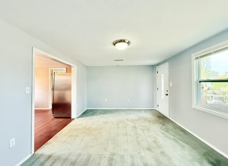 7150 79th St N - Photo 6 of 45