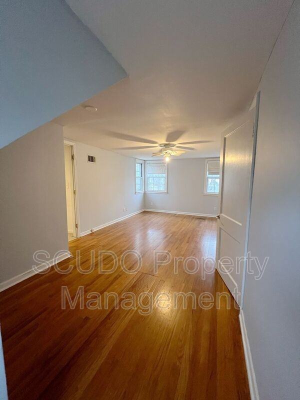 4514 W 72nd St - Photo 3 of 17