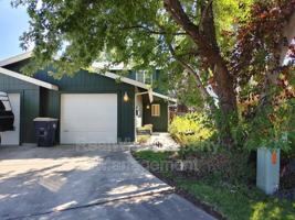 featured image of 548 Ne Negus Loop