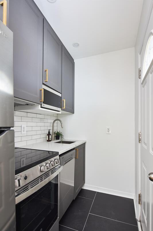 331 Catherine St #5 - Photo 2 of 22