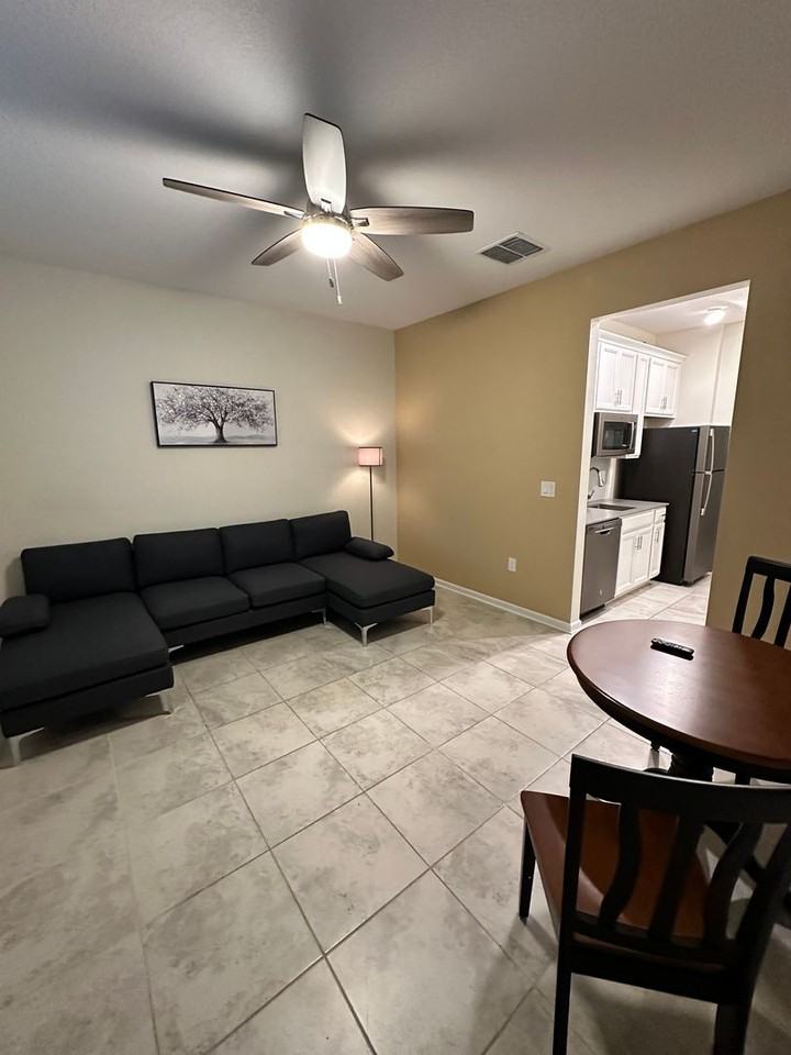 5306 Amersham Ln #B - Photo 3 of 11