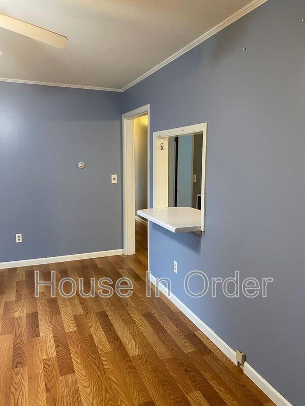 2008 Arlington Pl - Photo 5 of 15