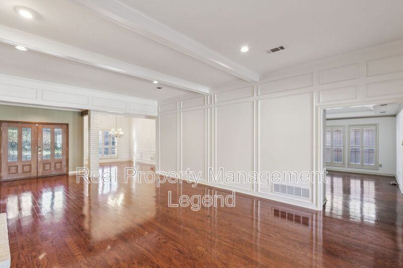 6505 Copper Creek Dr - Photo 4 of 34