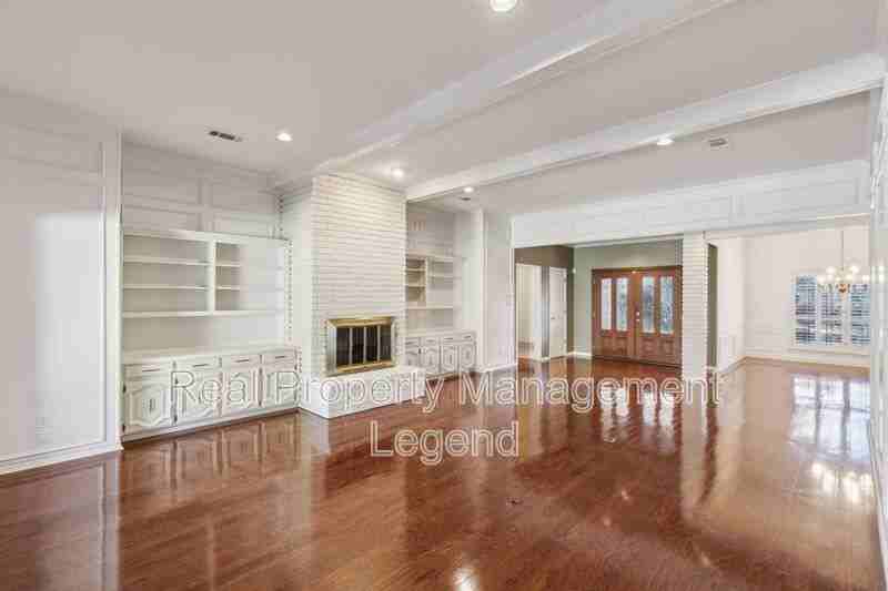 6505 Copper Creek Dr - Photo 5 of 34