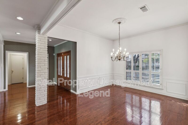 6505 Copper Creek Dr - Photo 7 of 34