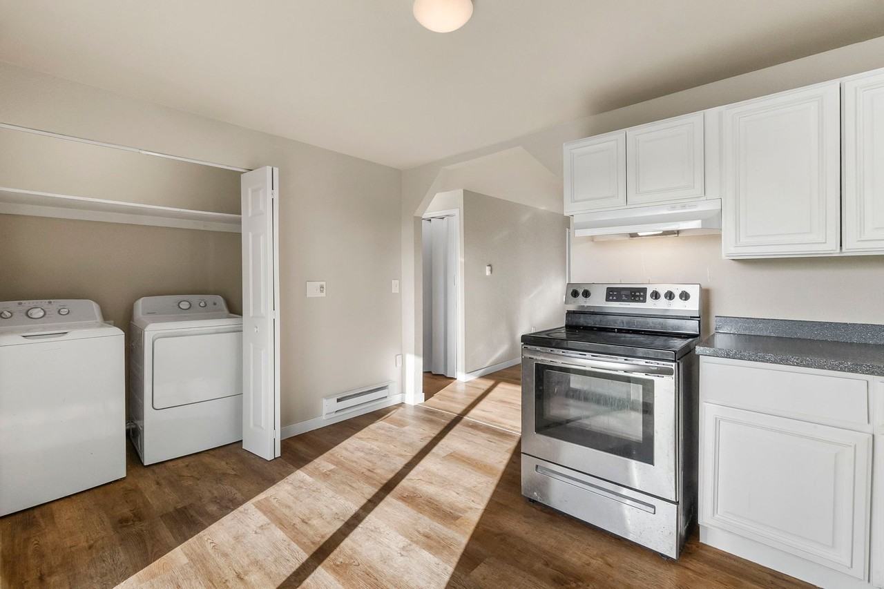 Montclair Apartments - Photo 6 of 19