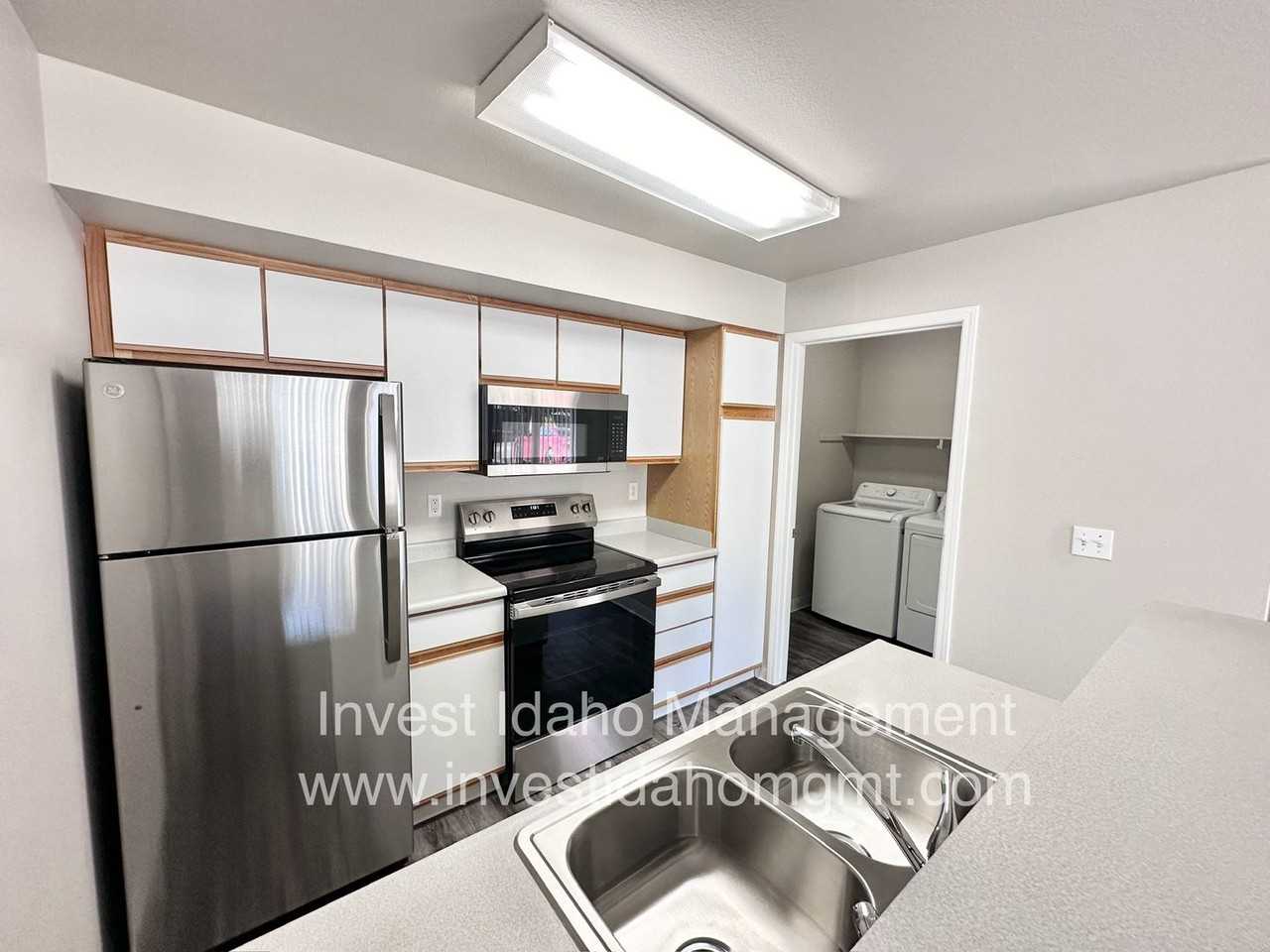 10787 W Halstead Ln #102 - Photo 2 of 39