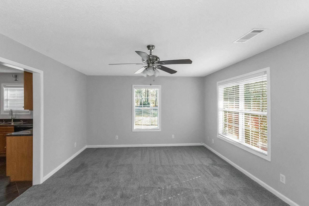 1340 Patterson Rd - Photo 3 of 15