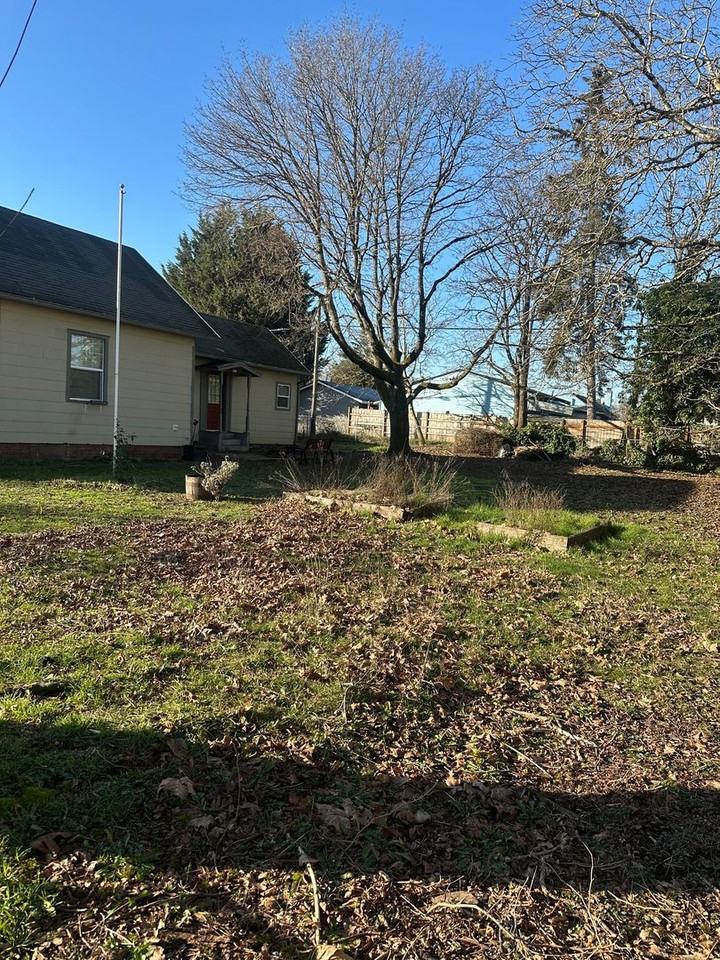 6101 Se 84th Ave - Photo 2 of 21