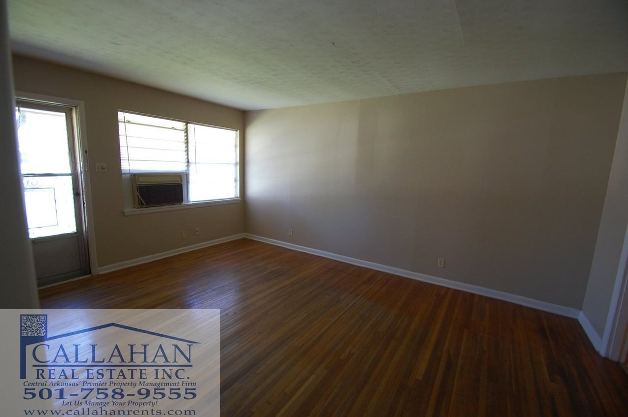 3523 West 4th Street - Photo 7 of 12