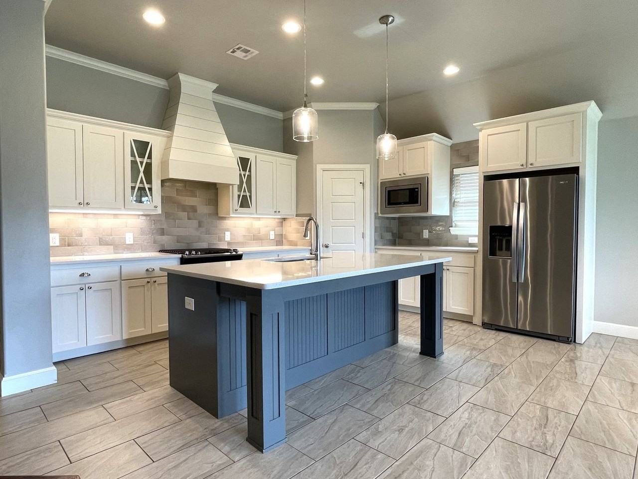 5209 Northwest 164th Terrace - Photo 6 of 25