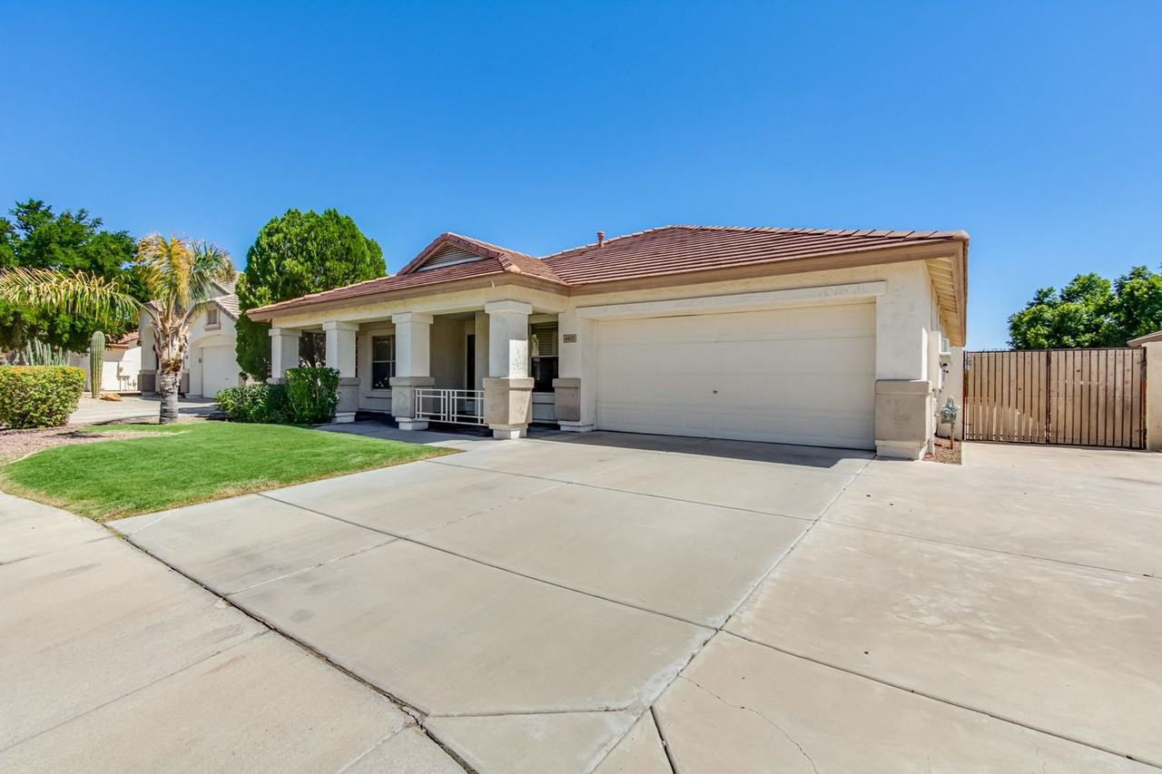 6433 W Taro Ln - Photo 2 of 41