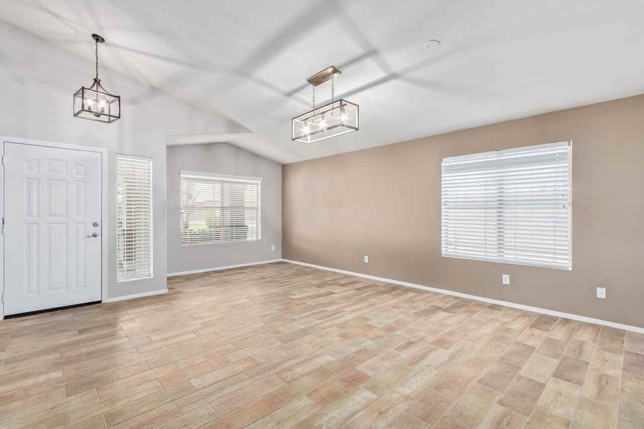 6433 W Taro Ln - Photo 5 of 41