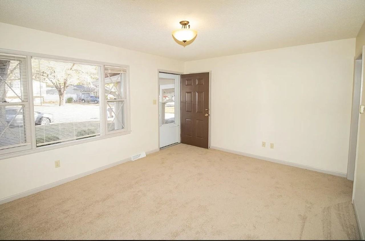 554 S Circle Dr - Photo 5 of 36