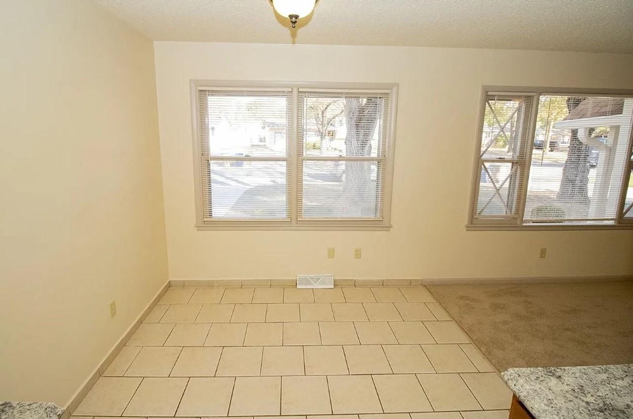 554 S Circle Dr - Photo 7 of 36