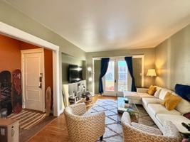 featured image of 126 W Nixon St