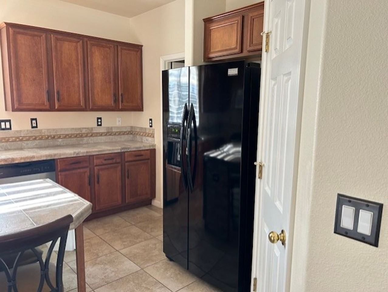 1684 Iron Mountain Dr - Photo 4 of 24