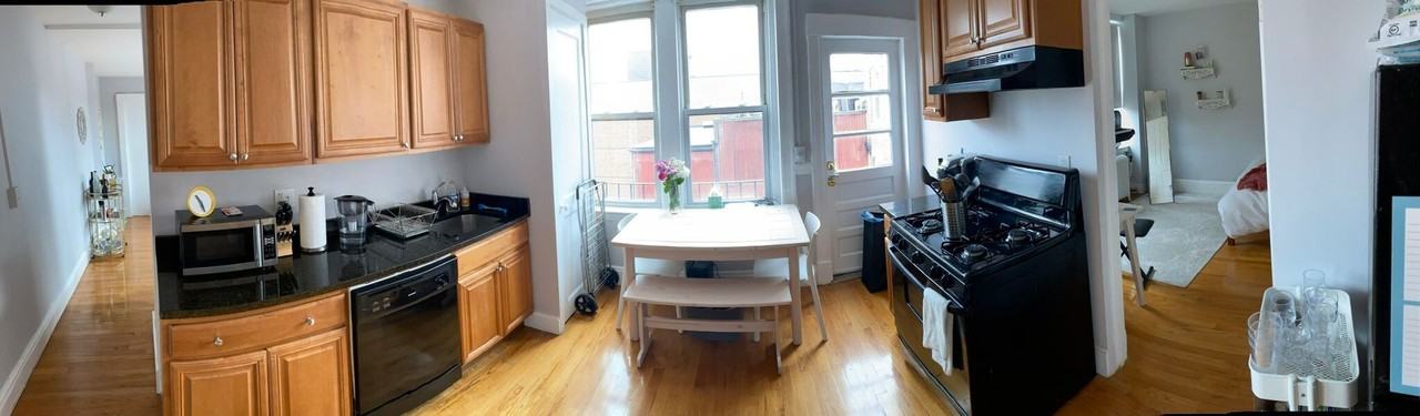 226 Hanover St - Photo 3 of 8