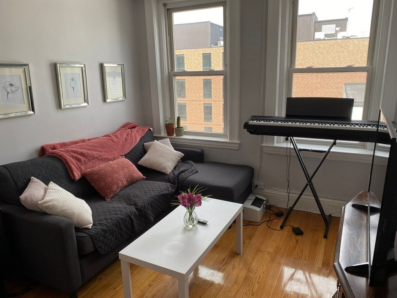 226 Hanover St - Photo 5 of 8