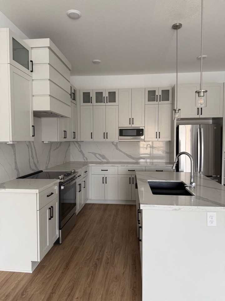 3806 Nw 93rd St - Photo 3 of 22