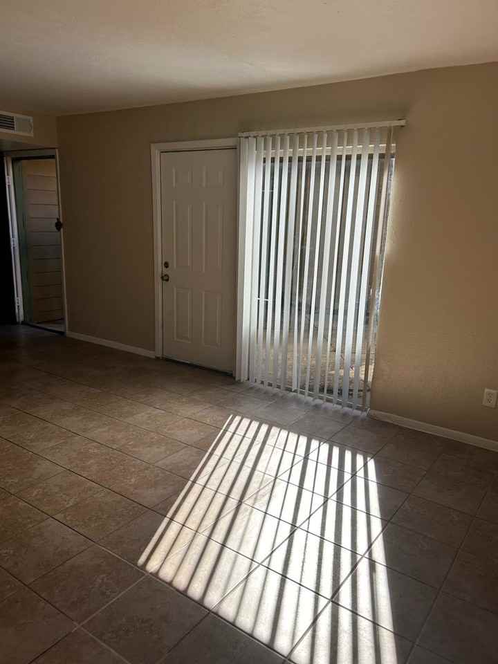 Crossway Apartments - Photo 5 of 50