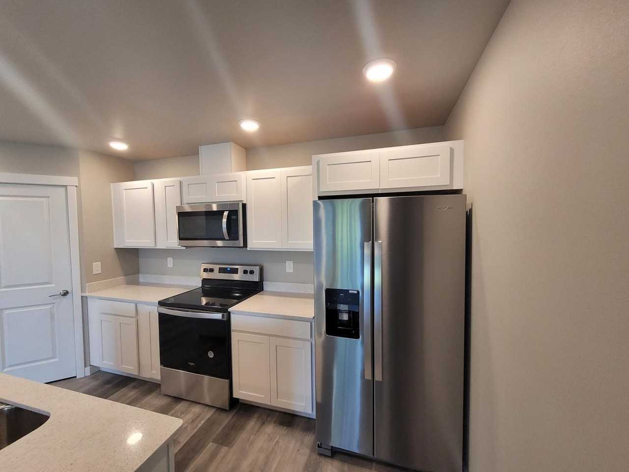 3404 Taylor Ave - Photo 2 of 21