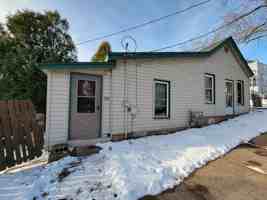 featured image of 515 N 9th Ave E