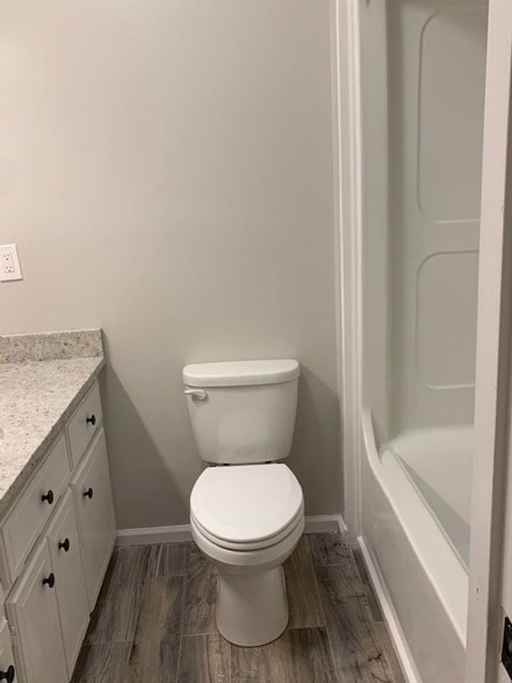 2098 S Sherwood Dr - Photo 6 of 10