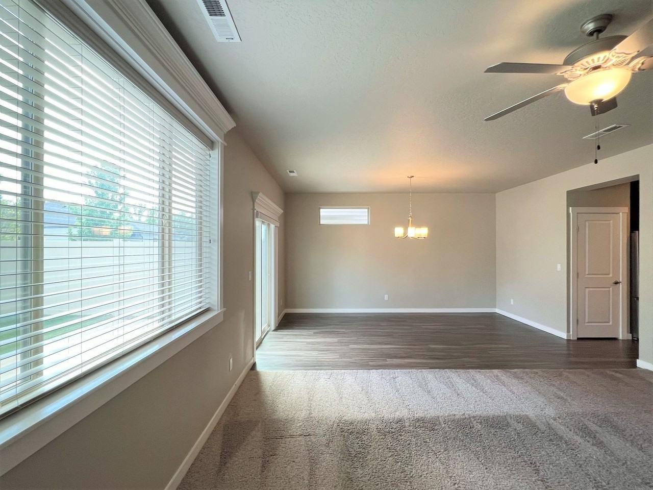 2209 E Sharptail St - Photo 7 of 38