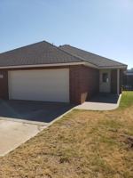 featured image of 310 N Brentwood Ave