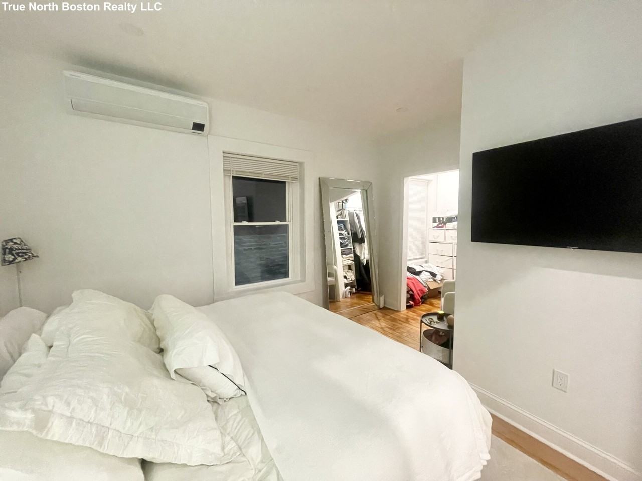 206 Hanover St #2 - Photo 4 of 15