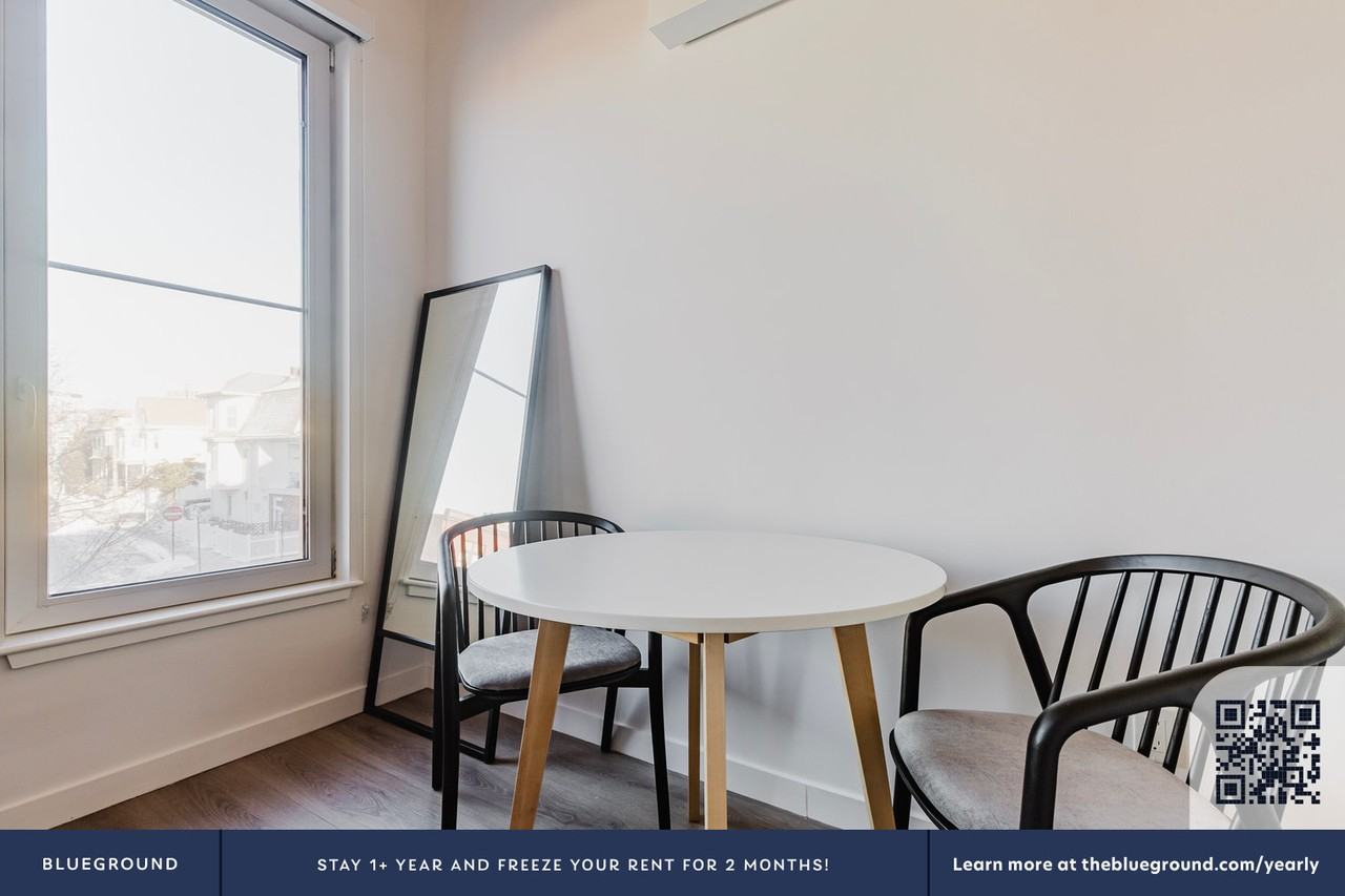 154 Broadway #1105 - Photo 7 of 27