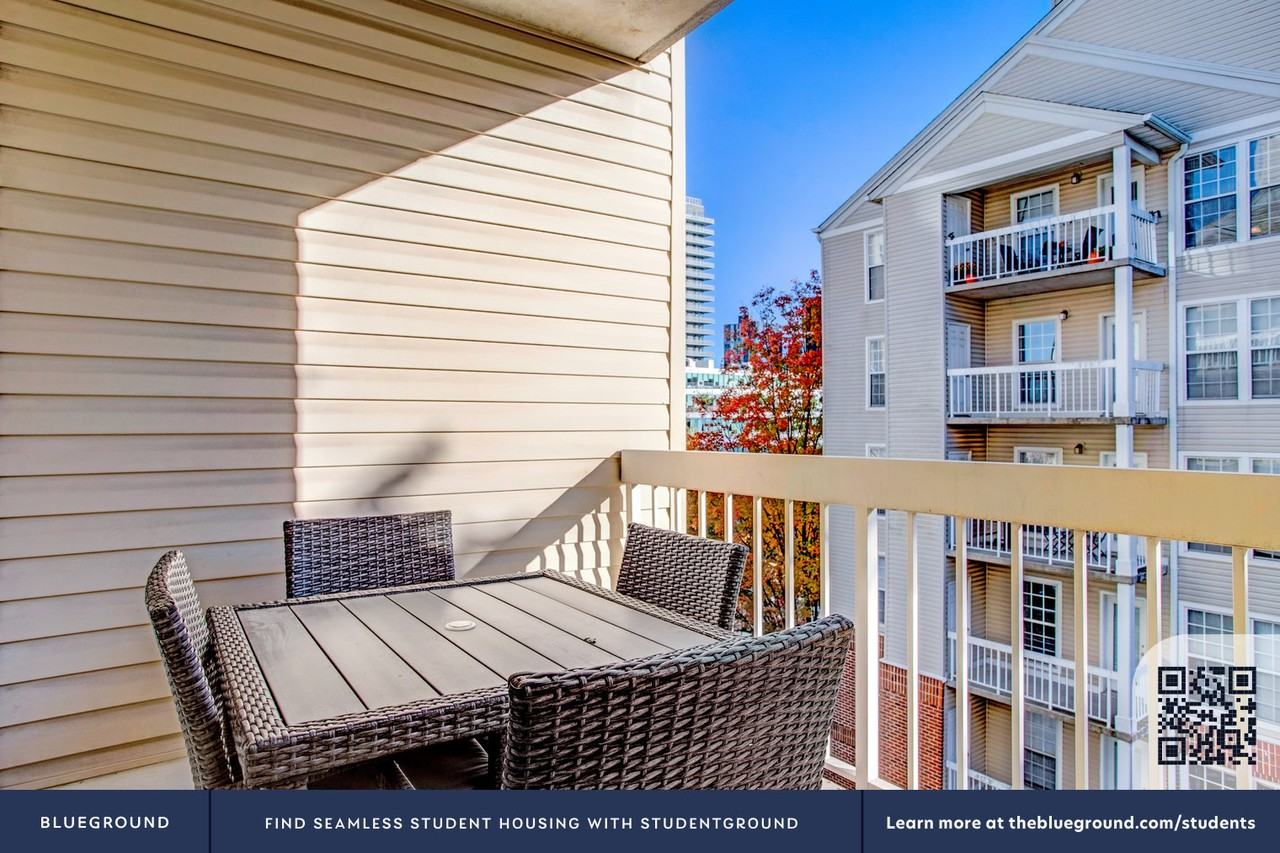 1812 N Quinn St #354 - Photo 6 of 21