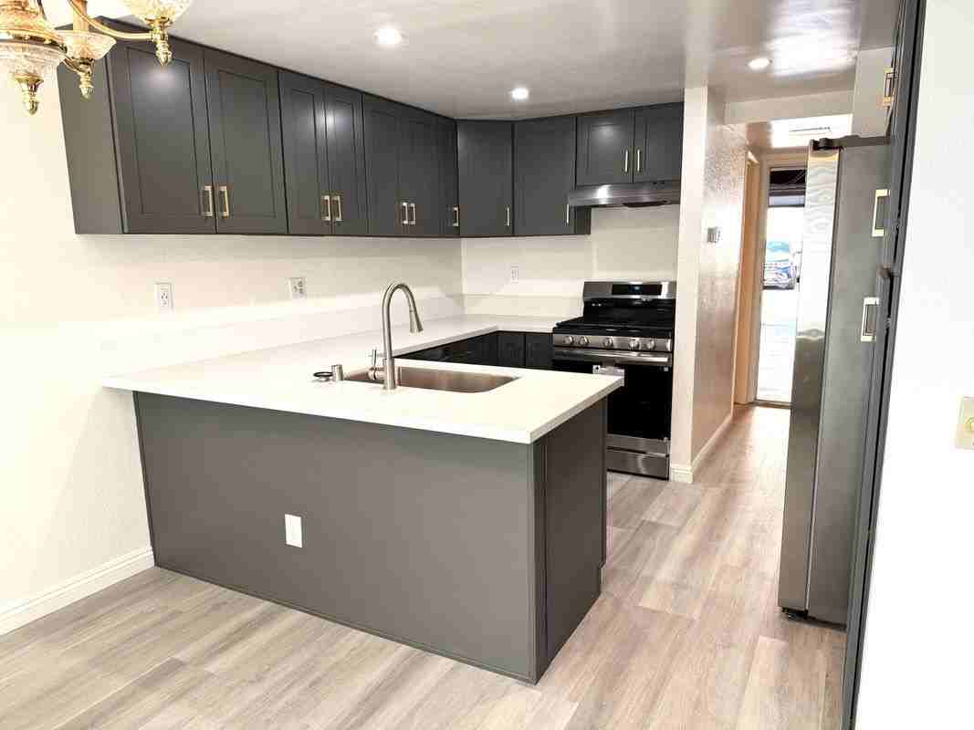 1031 S Palmetto Ave ##T2