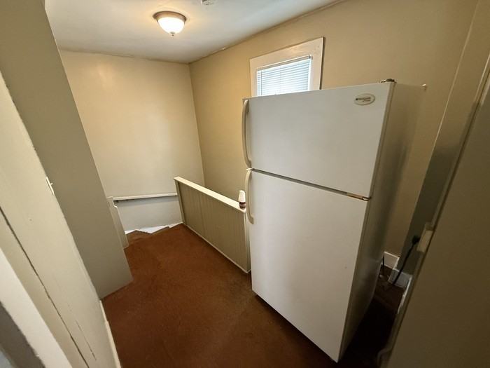 437 W Walnut St #2 - Photo 3 of 19