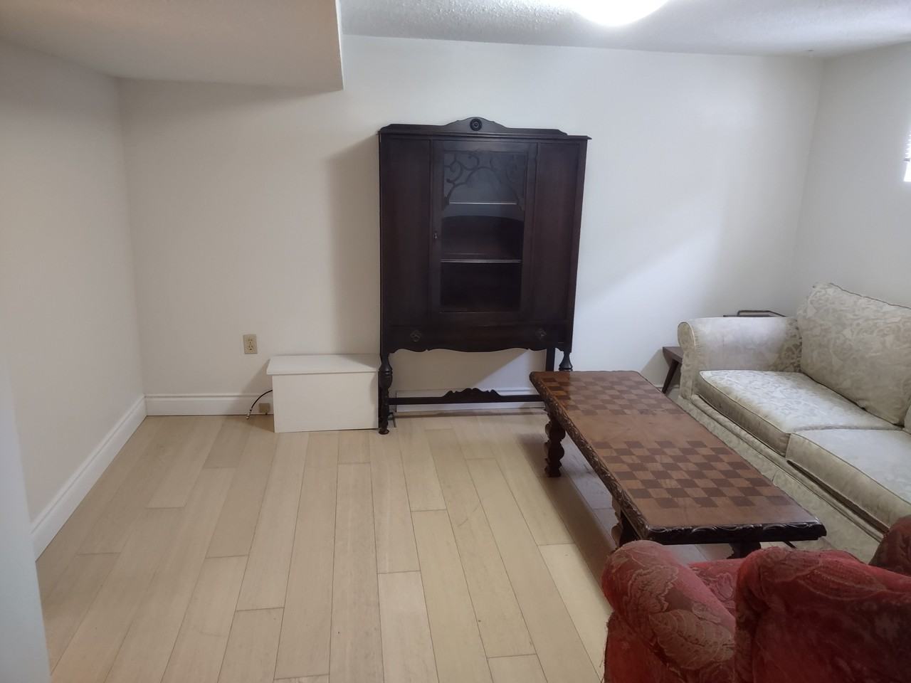 274 Thirtieth Street - Photo 3 of 23