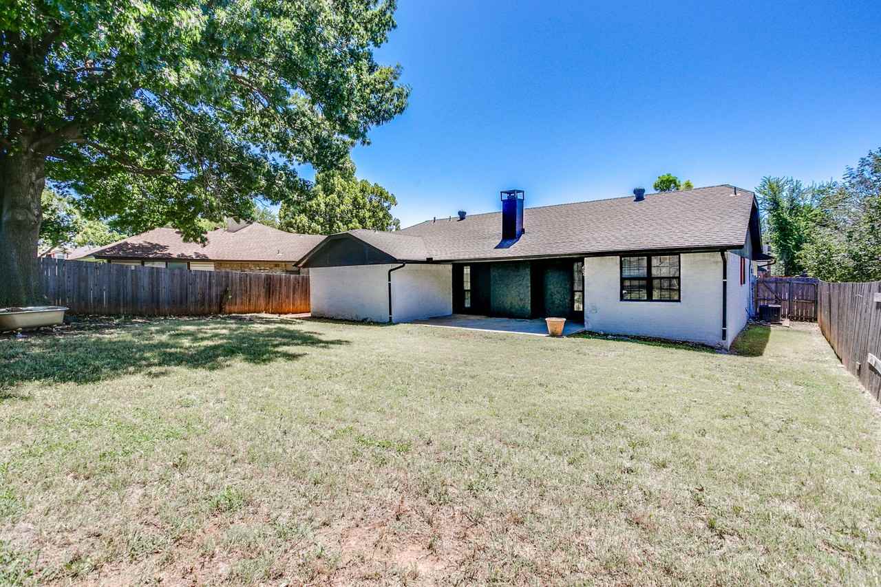 1521 E Main St #NA - Photo 3 of 19