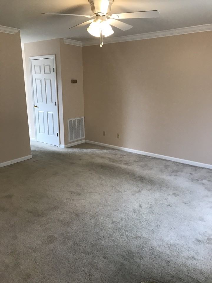 220 Pepperhill Dr #1 - Photo 3 of 13