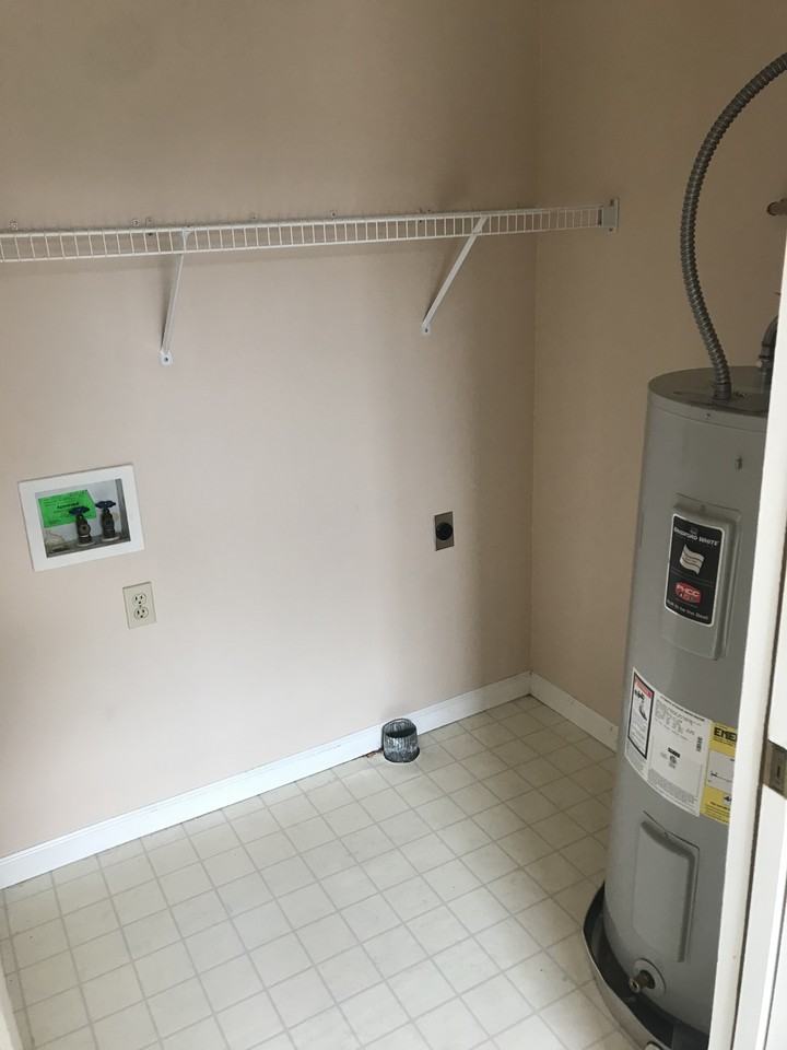 220 Pepperhill Dr #1 - Photo 5 of 13